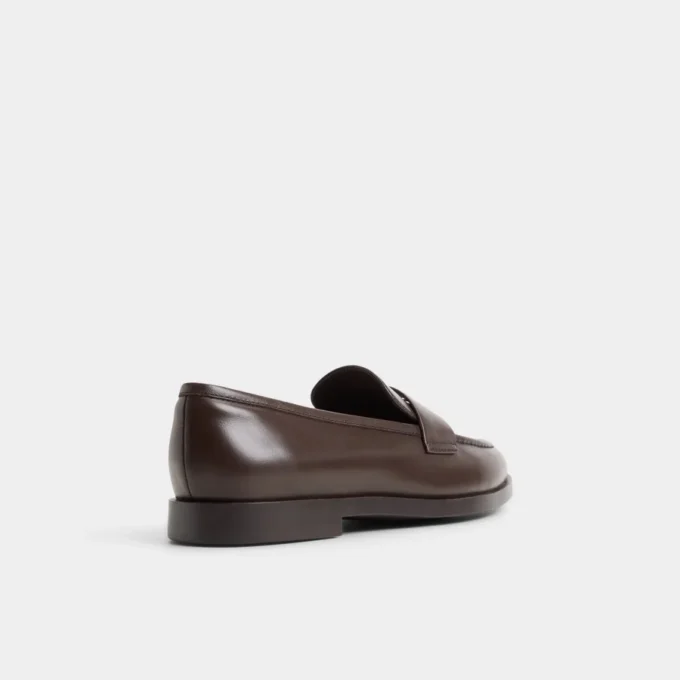Adaladar Loafer, Kupa taban