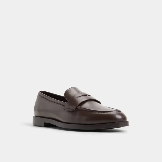 Adaladar Loafer, Kupa taban
