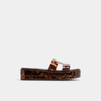 Anayelie Terlik, Platform