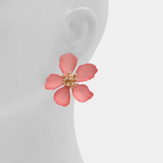 Cammelia Dikkat Çeken Küpeler