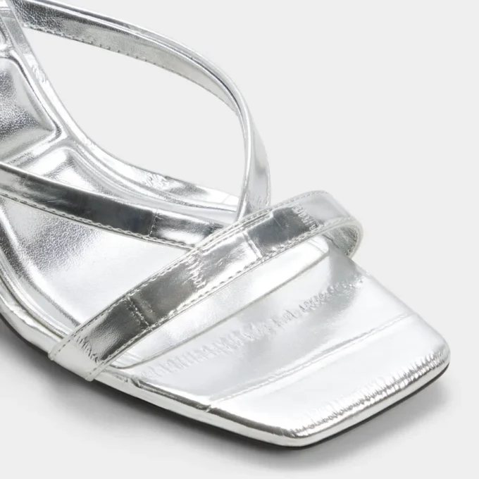 Enalen Topuklu mules, Stiletto topuk