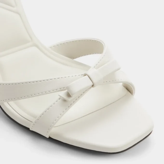Leesia Bantlı topuklu sandalet, Stiletto topuk