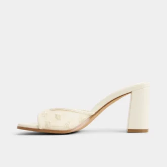 Lisarae Topuklu mules, Blok topuk