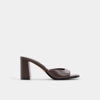 Lisia Topuklu mules, Blok topuk
