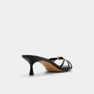 Madalyn Kitten topuklu mule, Kitten topuk