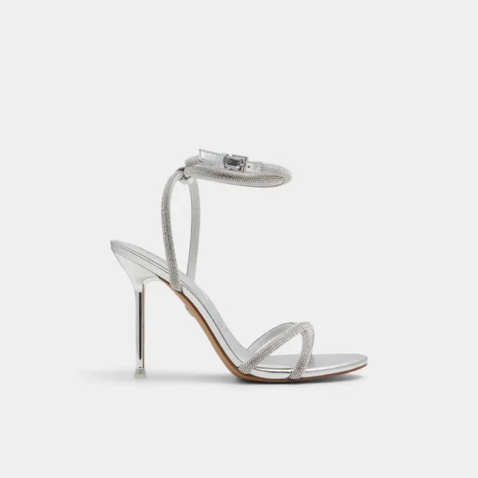 Manaelden Bantlı topuklu sandalet, Stiletto topuk
