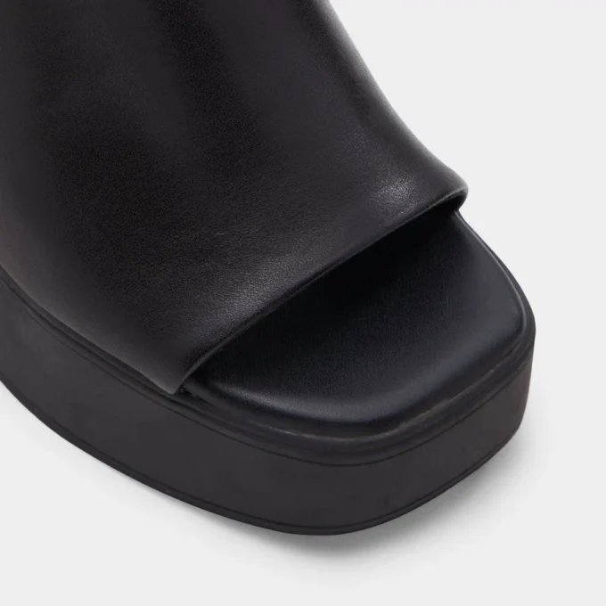 Maysee Topuklu mules, Platform