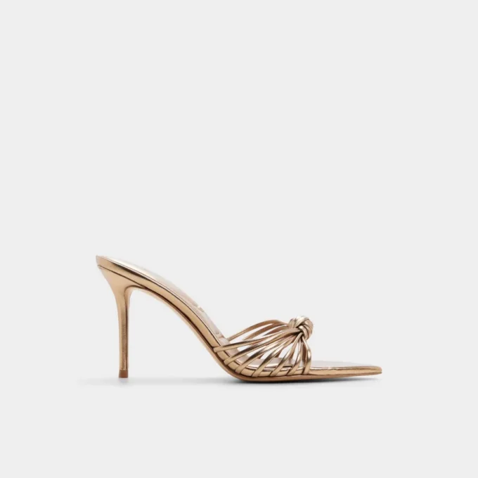 Moralie Topuklu mule, Stiletto topuk