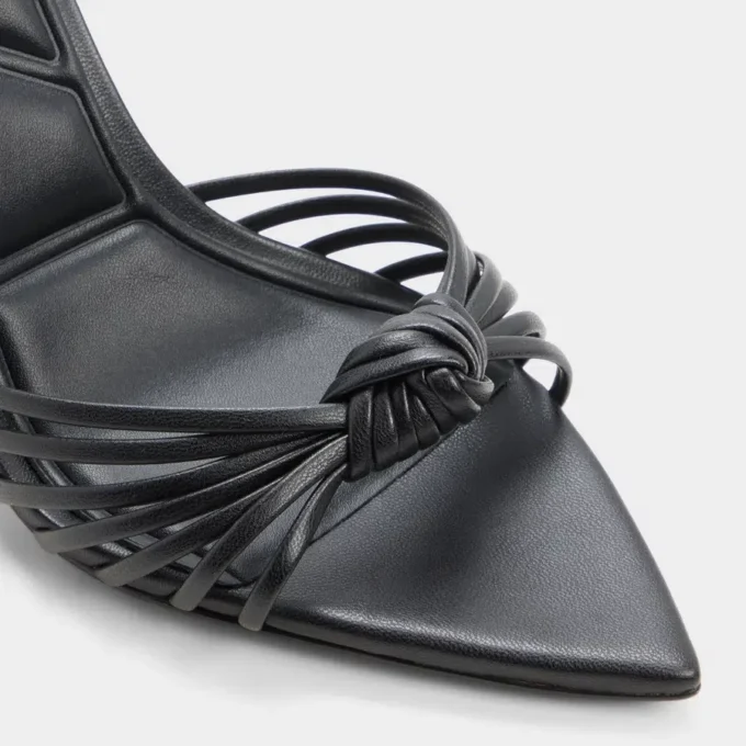 Moralie Topuklu mule, Stiletto topuk