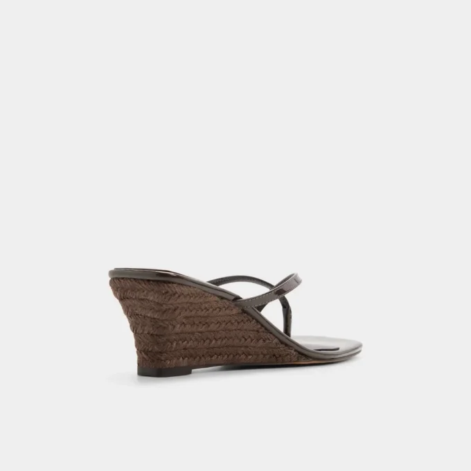 Nadiana Kama Topuklu Sandalet, Kama Topuk