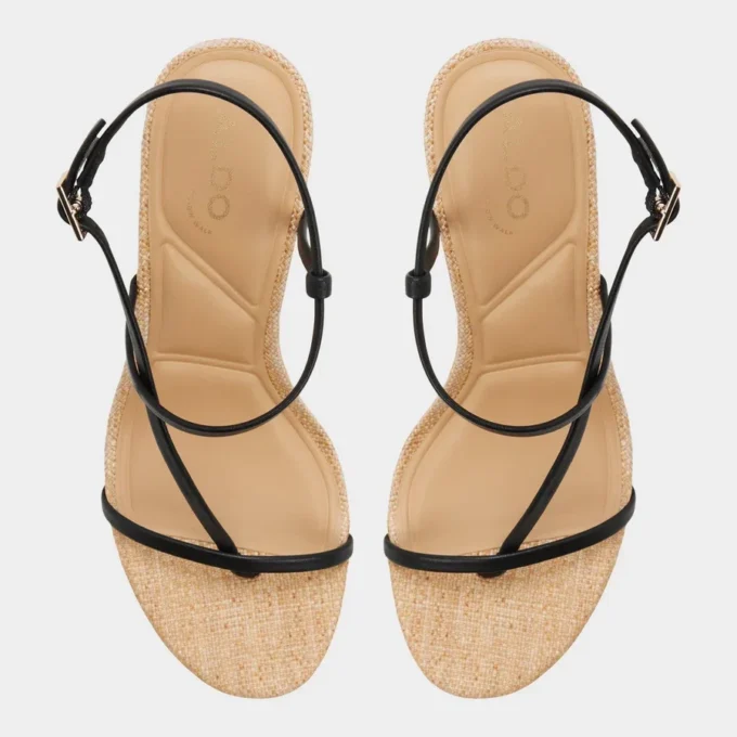 Nallia Bantlı parmak arası sandalet, Stiletto topuk