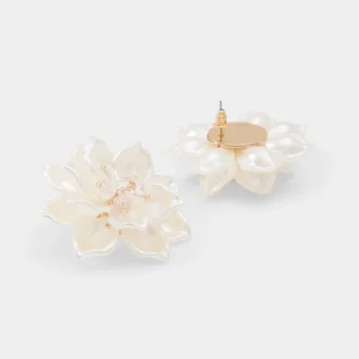 Petalpearl Statement küpeler