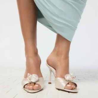 Rosalina Topuklu mules, Stiletto topuk