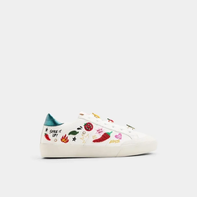 Spicy Sneaker, Kupa taban