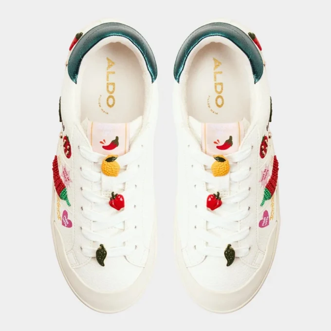 Spicy Sneaker, Kupa taban