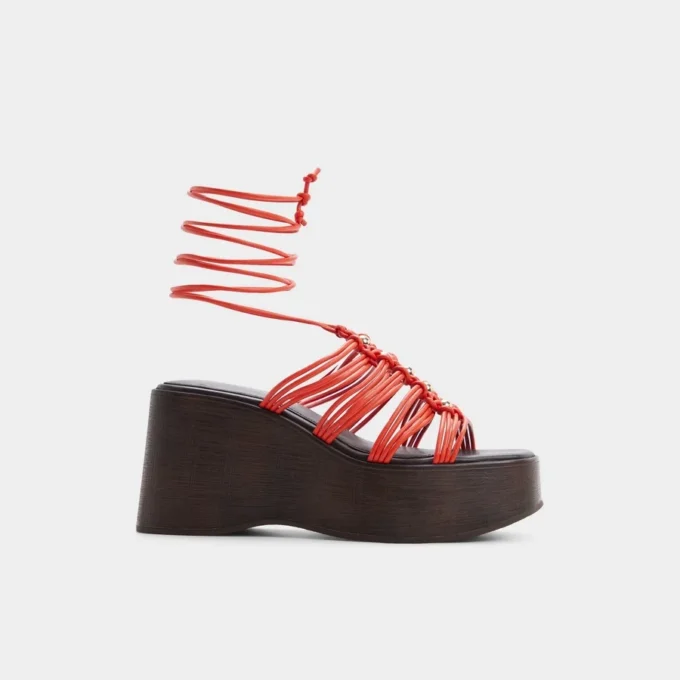 Timber Strappy wedge sandalet, Kama topuk Timber Strappy wedge sandalet, Kama topuk